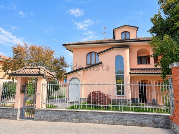 casa indipendente in vendita a Caresanablot