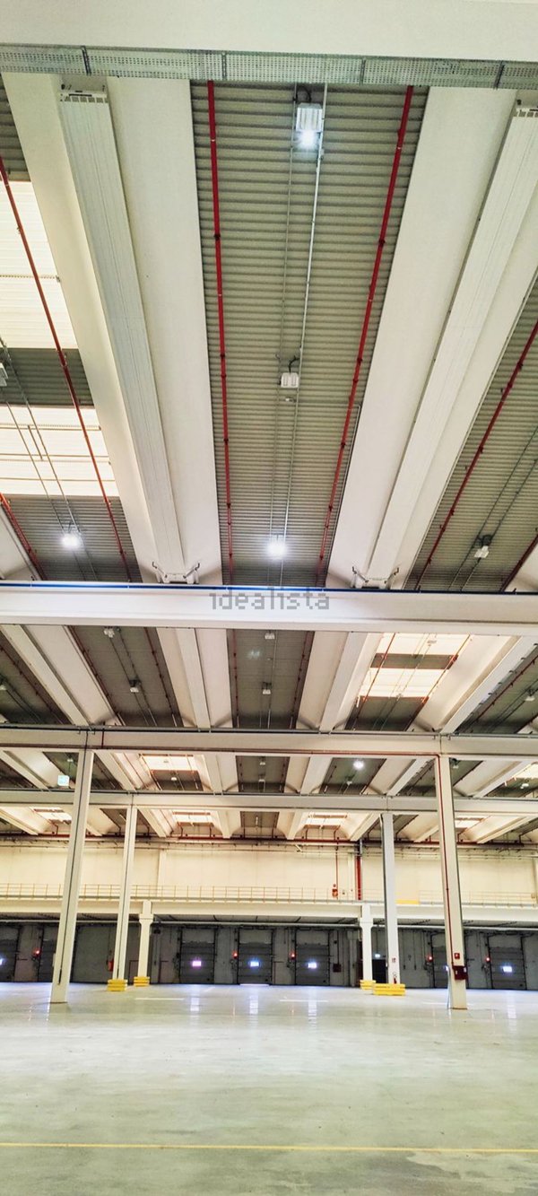 capannone in vendita a Carisio