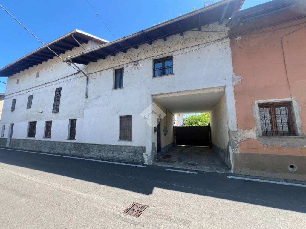 casa indipendente in vendita a Carisio