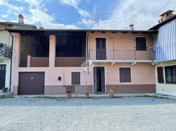 casa indipendente in vendita a Carisio