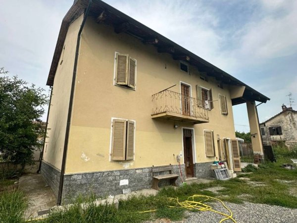 casa indipendente in vendita a Carisio