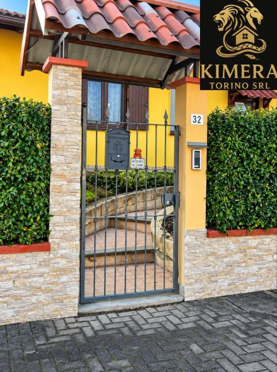 casa indipendente in vendita a Carisio