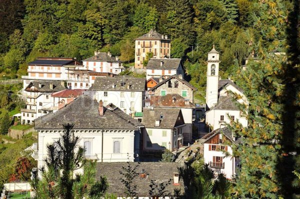 casa indipendente in vendita a Cervatto