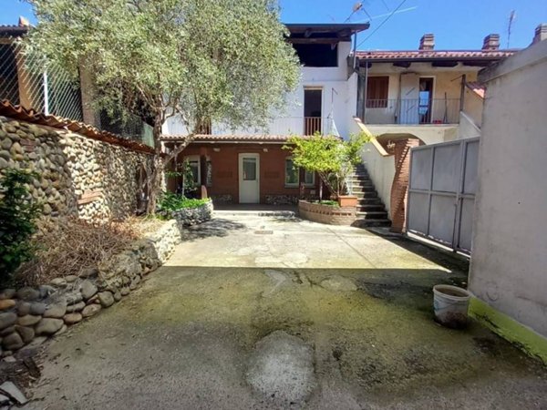 casa indipendente in vendita a Cigliano