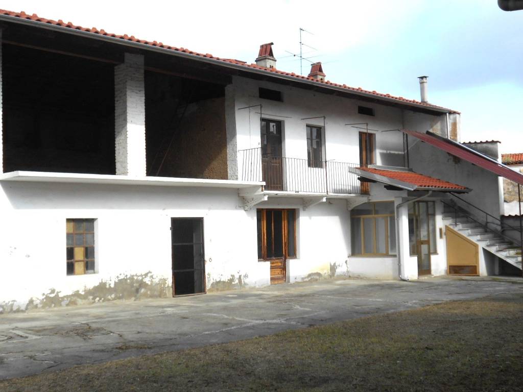casa indipendente in vendita a Cigliano