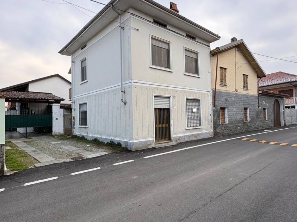 casa semindipendente in vendita a Cigliano