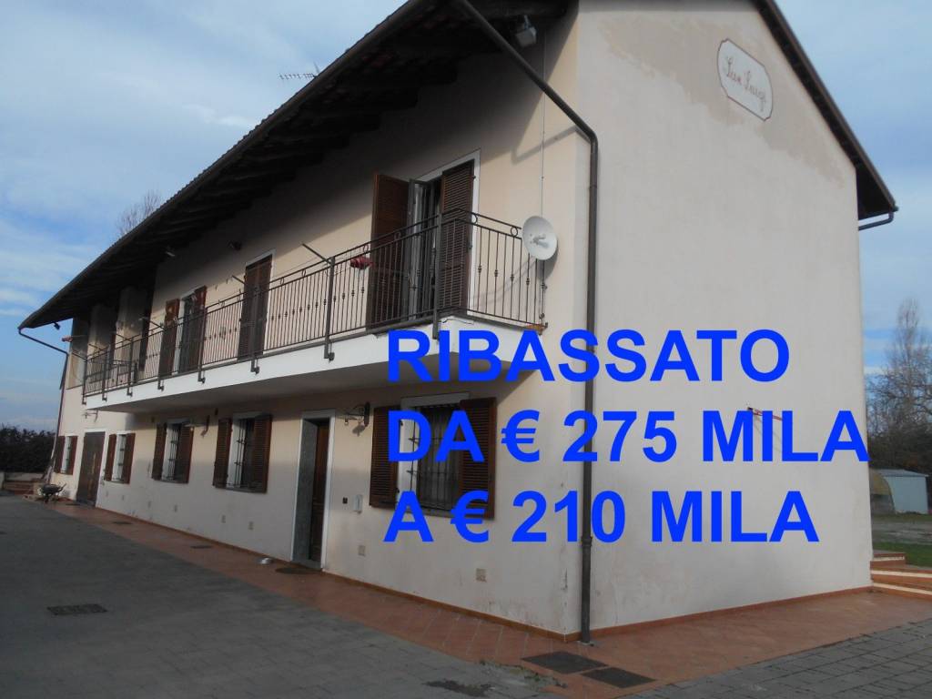 casa indipendente in vendita a Cigliano in zona Olmetto