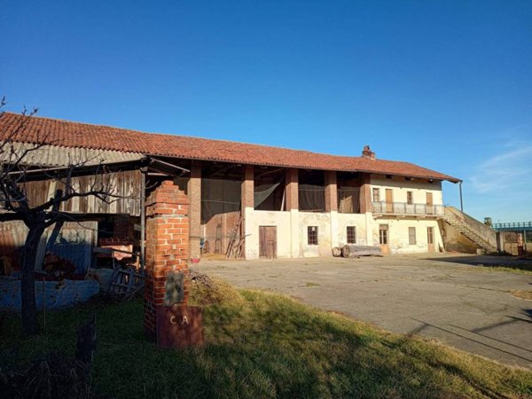 casale in vendita a Cigliano