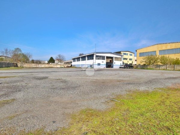 capannone in vendita a Cigliano