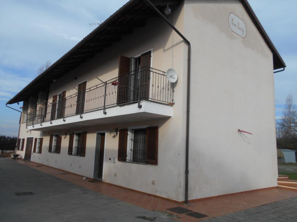 casa indipendente in vendita a Cigliano in zona Olmetto