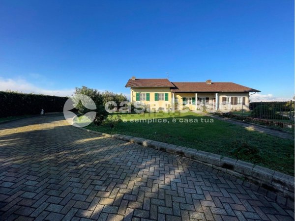 casa indipendente in vendita a Cigliano in zona Olmetto