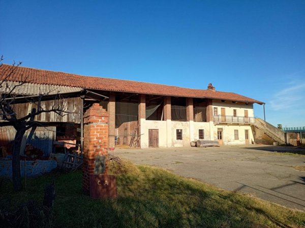 casa indipendente in vendita a Cigliano in zona Olmetto