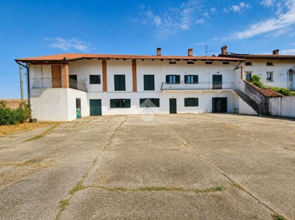 casa indipendente in vendita a Cigliano in zona Olmetto