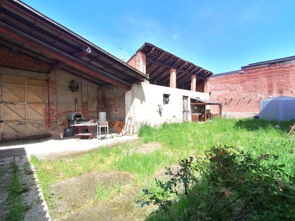 casa indipendente in vendita a Costanzana