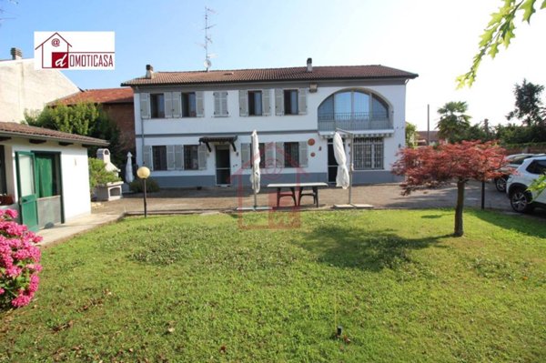 casa indipendente in vendita a Costanzana