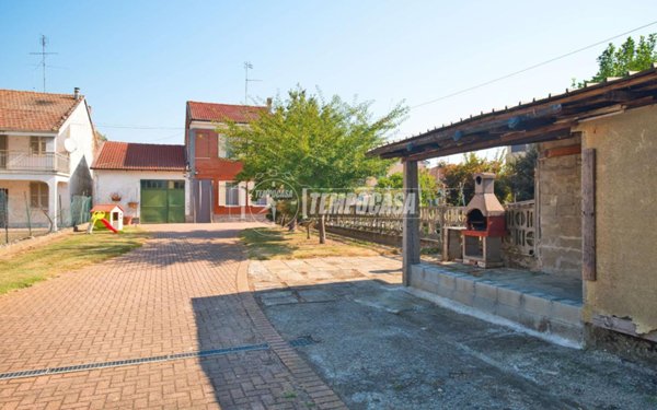 casa indipendente in vendita a Costanzana