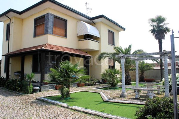 ufficio in vendita a Costanzana