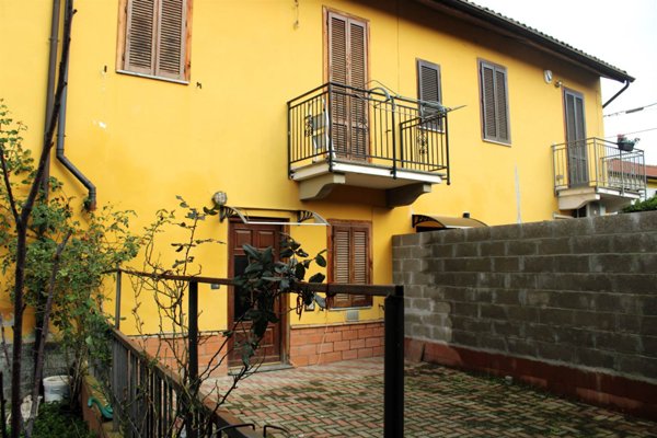 casa indipendente in vendita a Costanzana