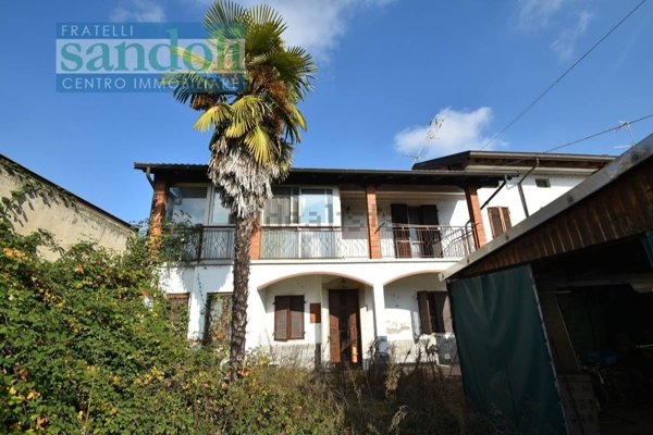 casa indipendente in vendita a Costanzana