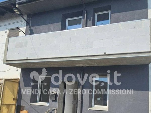 casa indipendente in vendita a Costanzana