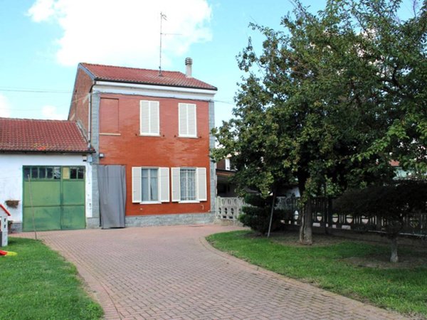 casa indipendente in vendita a Costanzana