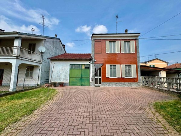 casa indipendente in vendita a Costanzana