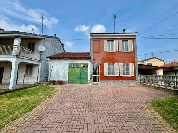 casa indipendente in vendita a Costanzana