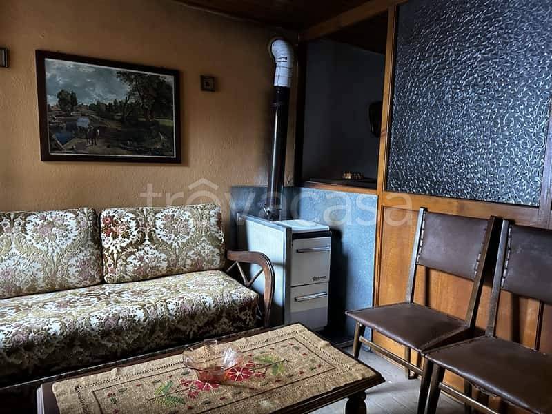 casa indipendente in vendita a Cravagliana