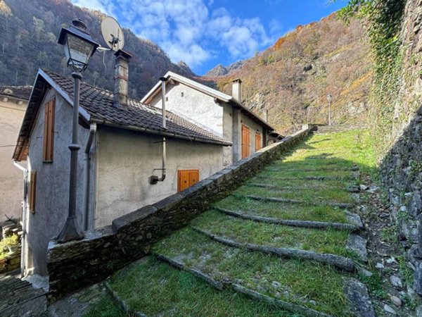 pentavano in vendita a Cravagliana