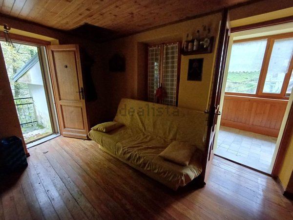 casa semindipendente in vendita a Cravagliana