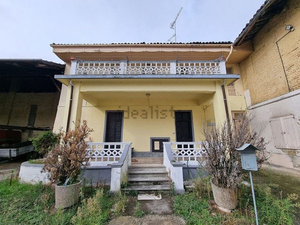 locale di sgombero in vendita a Crescentino in zona San Genuario