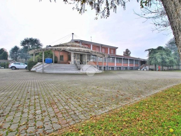 negozio in vendita a Crescentino