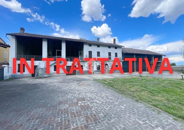 casa indipendente in vendita a Crescentino in zona Santa Maria