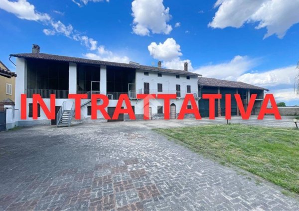 casa indipendente in vendita a Crescentino in zona Santa Maria