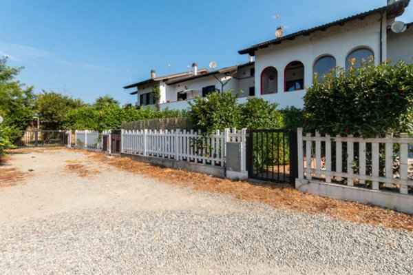 casa indipendente in vendita a Crescentino