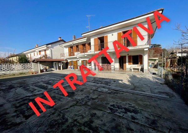 casa indipendente in vendita a Crescentino