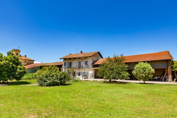 casa indipendente in vendita a Crescentino