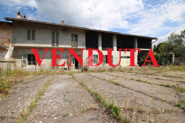 casa indipendente in vendita a Crescentino in zona San Silvestro