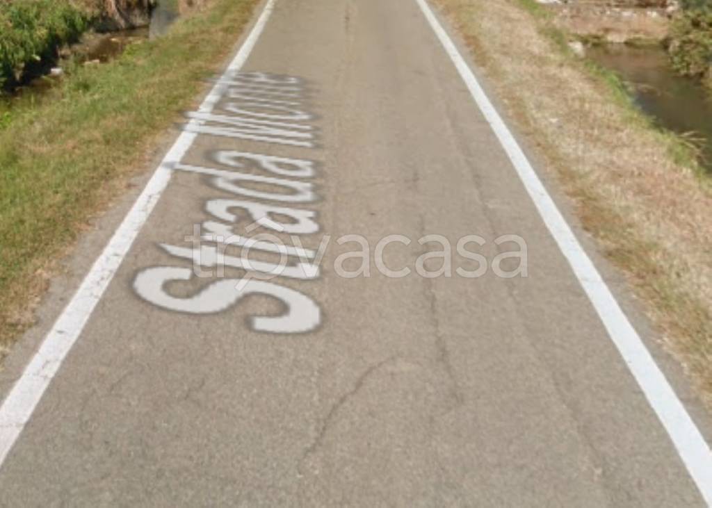 casa indipendente in vendita a Crescentino in zona Monte