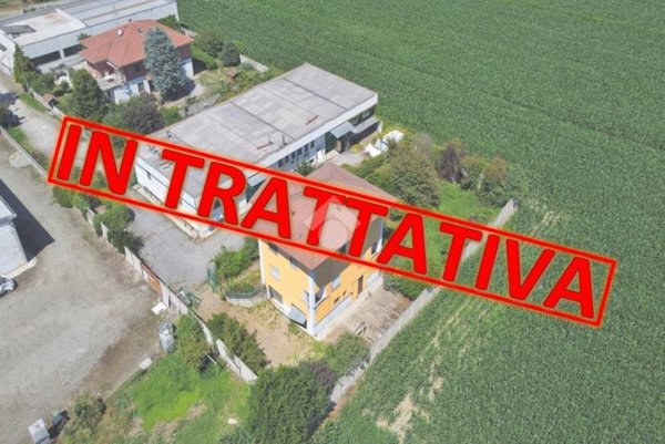 appartamento in vendita a Crescentino in zona Porzioni