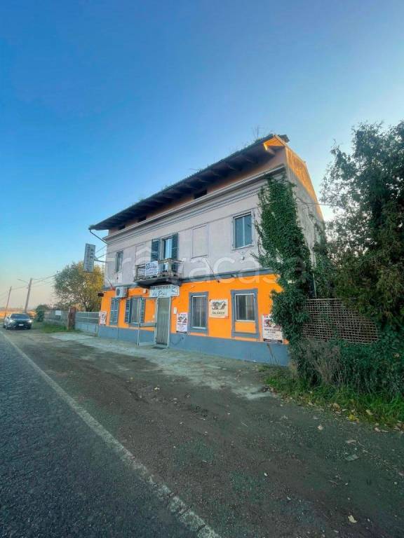 casa indipendente in vendita a Crescentino