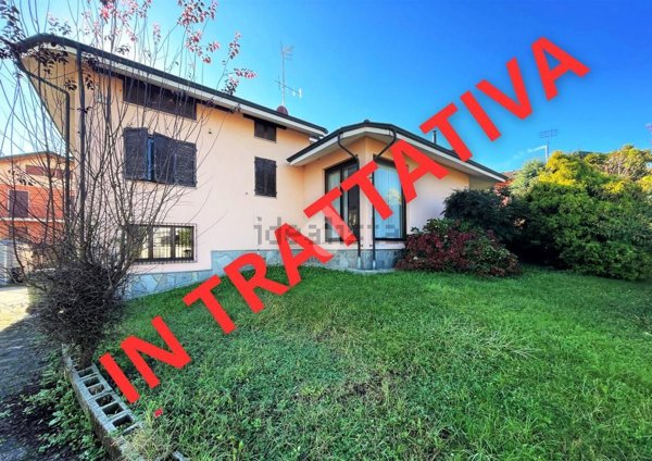 casa indipendente in vendita a Crescentino