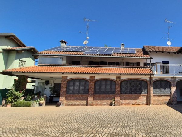 casa indipendente in vendita a Crescentino in zona Galli