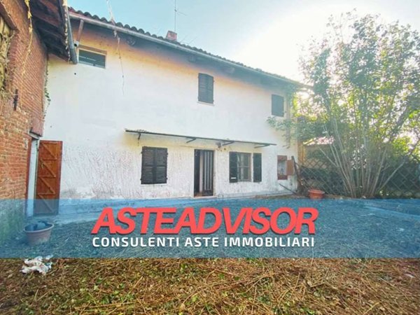 terreno edificabile in vendita a Crescentino in zona San Genuario