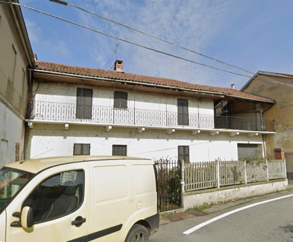 casa indipendente in vendita a Crescentino in zona San Genuario