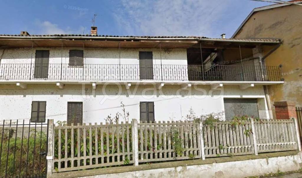 casa indipendente in vendita a Crescentino in zona San Genuario