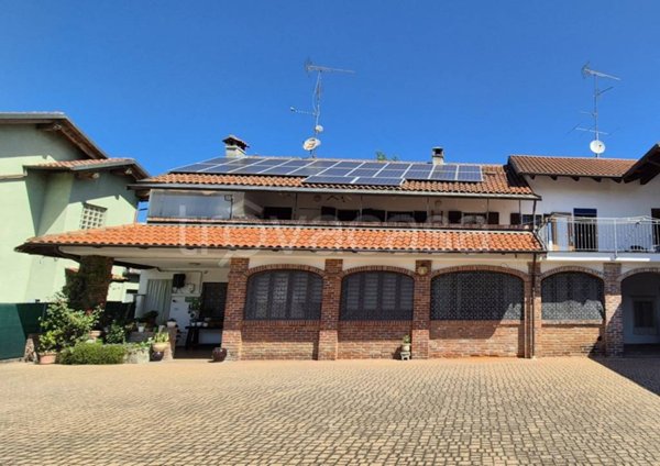 casa indipendente in vendita a Crescentino