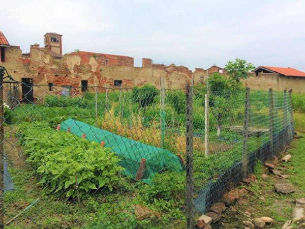 casa indipendente in vendita a Crescentino in zona Santa Maria