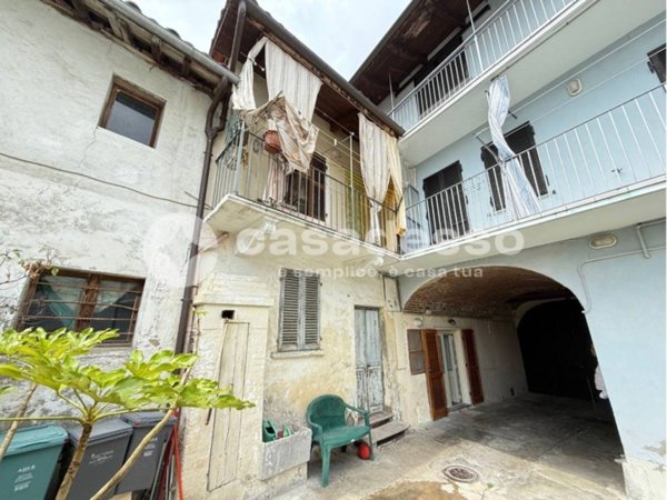 casa indipendente in vendita a Crescentino