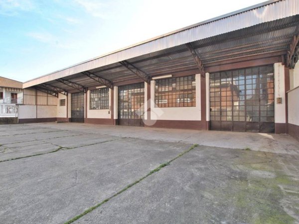 locale commerciale in vendita a Crescentino